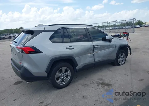 2024 Toyota Rav4 Xle z USA, uszkodzony, nr VIN 2T3W1RFV2RW344310